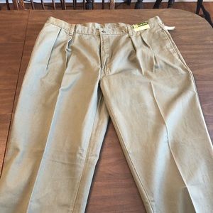 BRAND NEW Beautiful Forest Green Duckhead pants